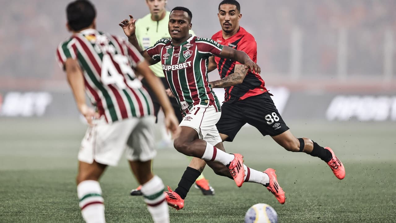 Fluminense luta ate╠ü o fim e empata com Athletico-PR em duelo decisivo no Brasileira╠âo 2024