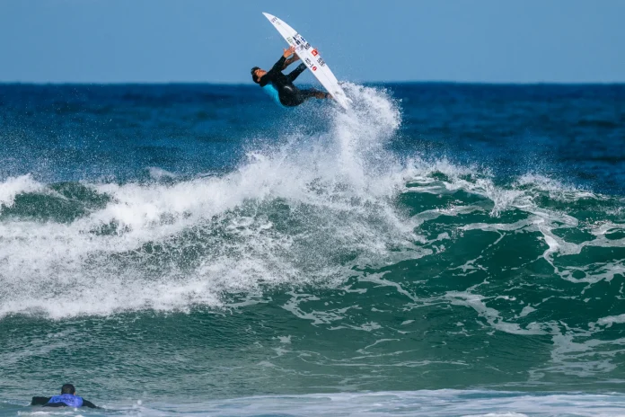 Gabriel-Medina_26RioCT_3178_Thiago-Diz-scaled