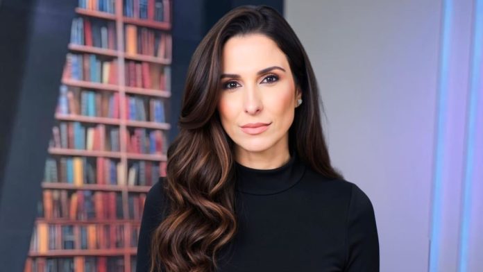 Paula Moraes, sócia-fundadora e âncora da BM&C News