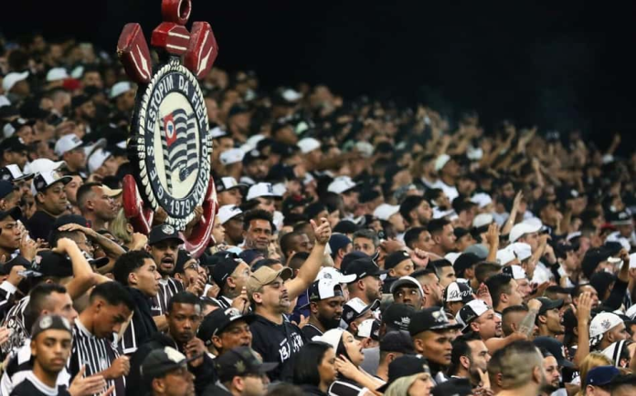 Torcida do Corinthians apoiando o time - Foto: Divulgação/ Corinthians.